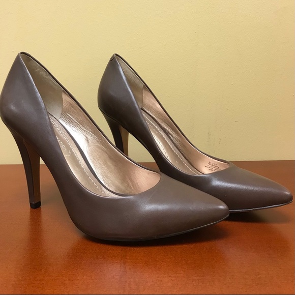 BCBGeneration Pumps - Picture 3 of 3